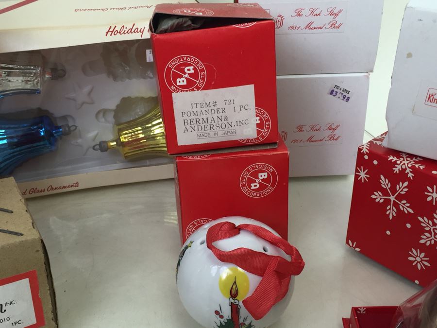 JUST ADDED - Vintage Christmas Lot [Photo 11]