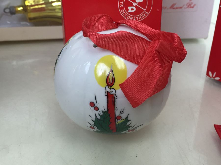 JUST ADDED - Vintage Christmas Lot [Photo 12]