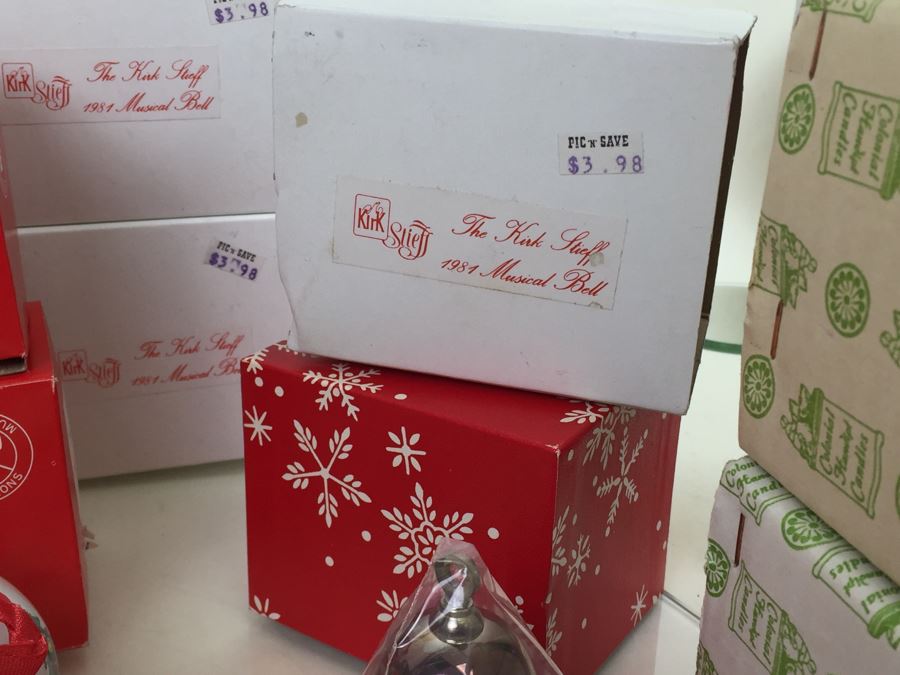 JUST ADDED - Vintage Christmas Lot [Photo 16]