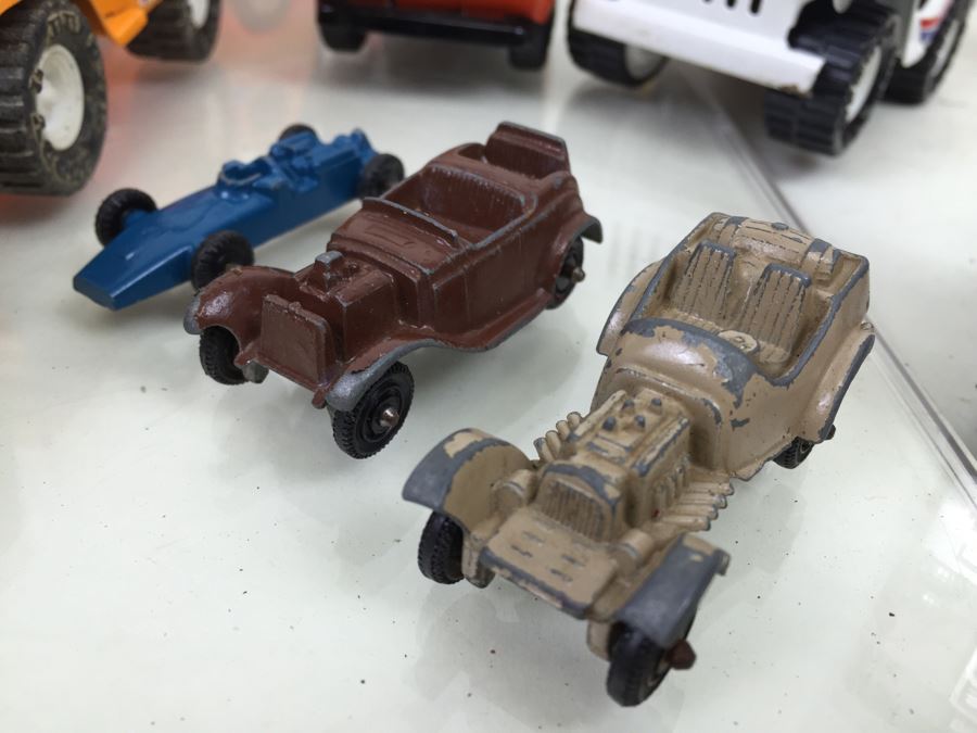 Huge Lot Of TootsieToy Cars Plus MidgeToy, Tonka And Buddy L Cars And Trucks [Photo 32]