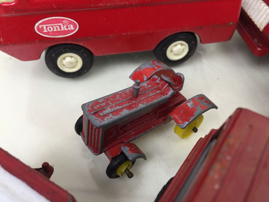 Huge Lot Of TootsieToy Cars Plus MidgeToy, Tonka And Buddy L Cars And Trucks [Photo 14]