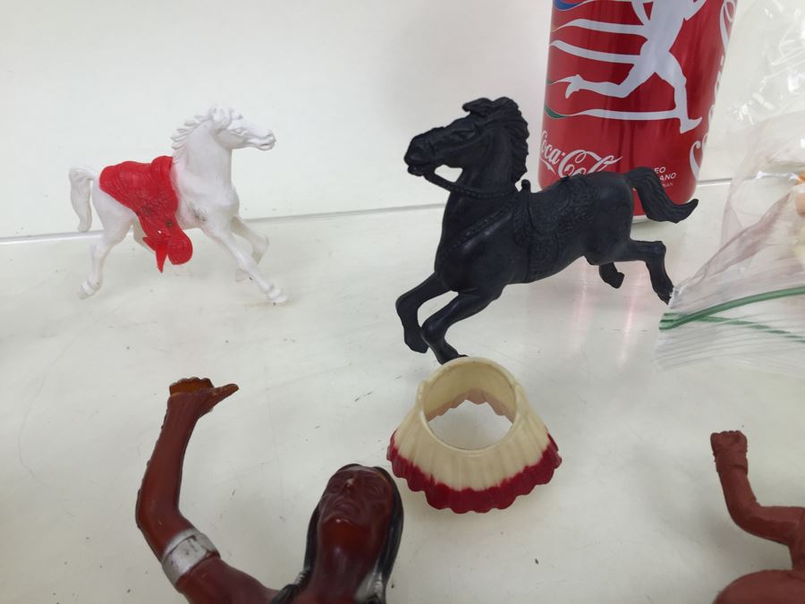 Lot Of Vintage Cowboys Indians And Horses [Photo 10]