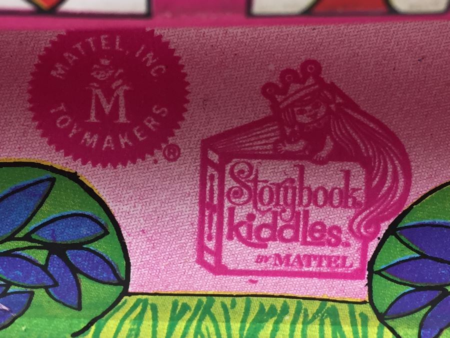 Alice In WonderLiddle Playset Mattel Storybook Kiddles Vintage 1967 [Photo 7]