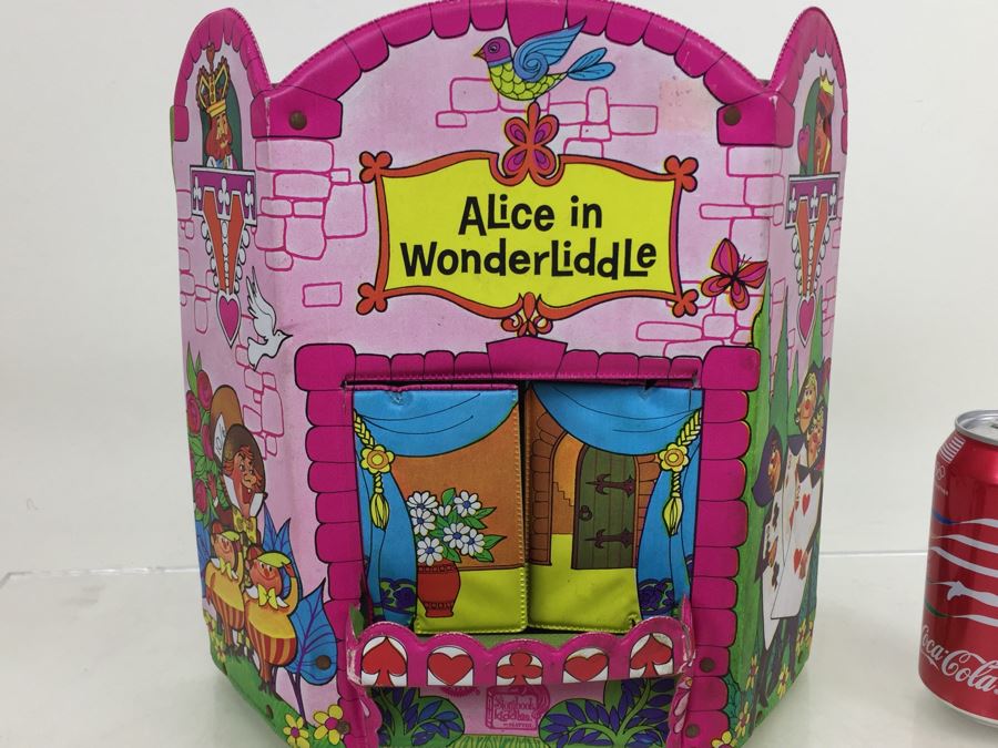 Alice In WonderLiddle Playset Mattel Storybook Kiddles Vintage 1967 [Photo 4]