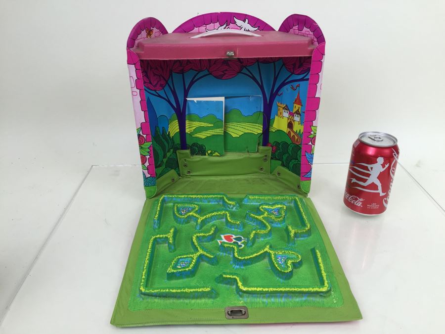 Alice In WonderLiddle Playset Mattel Storybook Kiddles Vintage 1967 [Photo 3]