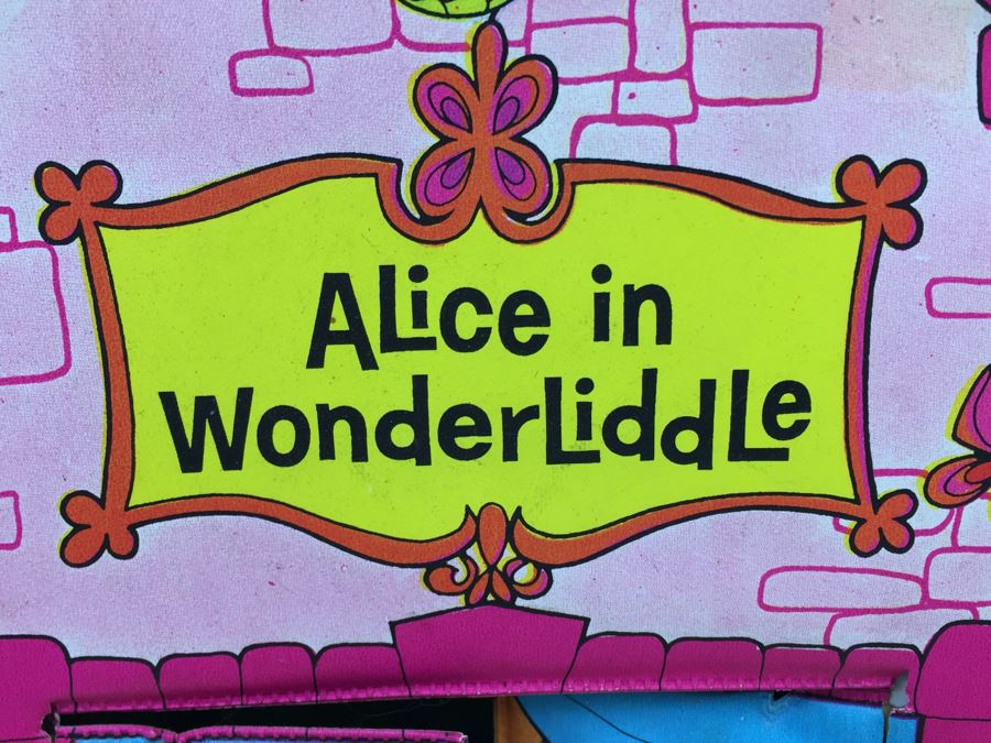 Alice In WonderLiddle Playset Mattel Storybook Kiddles Vintage 1967 [Photo 5]
