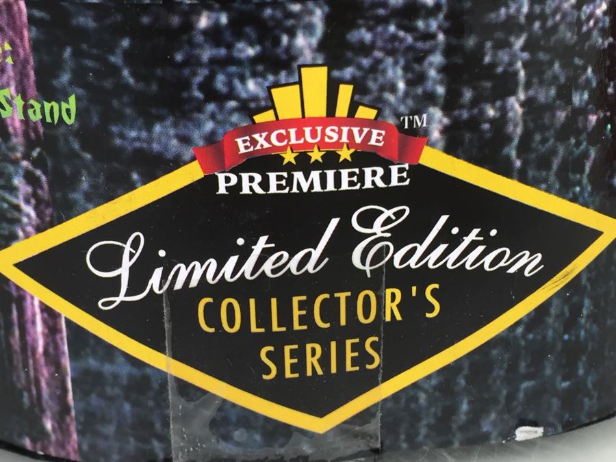 The Munsters Limited Edition Dolls Grandpa And Lily [Photo 9]