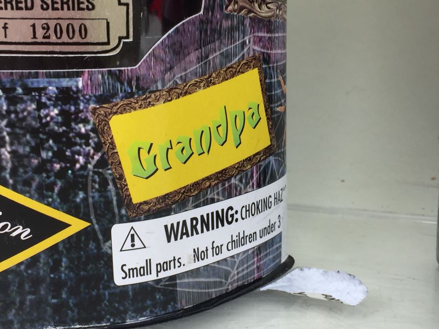 The Munsters Limited Edition Dolls Grandpa And Lily [Photo 6]