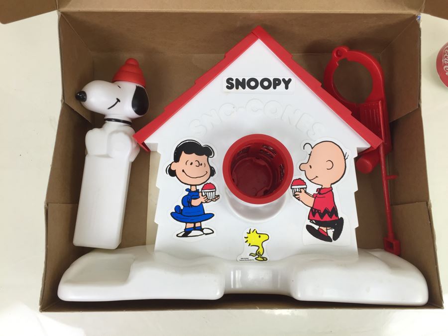 Playskool Snoopy Sno-Cone Machine In Box Vintage 1989 [Photo 3]