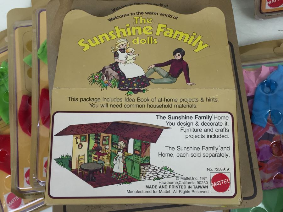 Huge Collection Of The Sunshine Family Clothes Dress-Up Kits On Original Card With Little Sweets Dolls Vintage 1974 1975 [Photo 36]