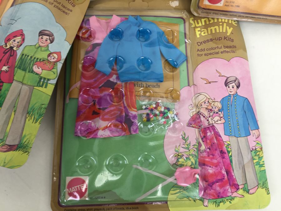 Huge Collection Of The Sunshine Family Clothes Dress-Up Kits On Original Card With Little Sweets Dolls Vintage 1974 1975 [Photo 15]