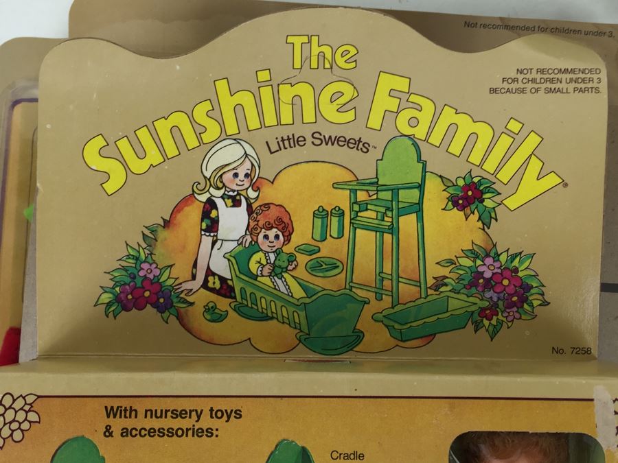 Huge Collection Of The Sunshine Family Clothes Dress-Up Kits On Original Card With Little Sweets Dolls Vintage 1974 1975 [Photo 34]