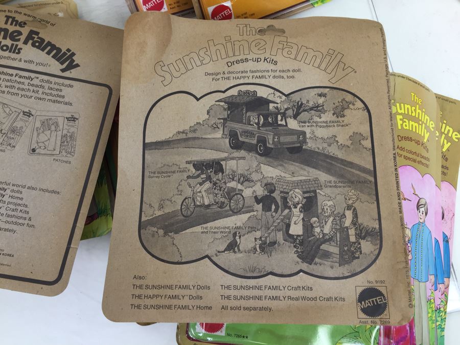 Huge Collection Of The Sunshine Family Clothes Dress-Up Kits On Original Card With Little Sweets Dolls Vintage 1974 1975 [Photo 26]