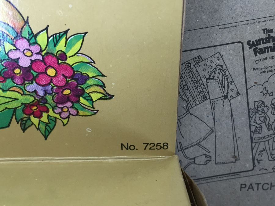 Huge Collection Of The Sunshine Family Clothes Dress-Up Kits On Original Card With Little Sweets Dolls Vintage 1974 1975 [Photo 35]