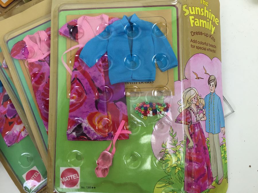 Huge Collection Of The Sunshine Family Clothes Dress-Up Kits On Original Card With Little Sweets Dolls Vintage 1974 1975 [Photo 8]