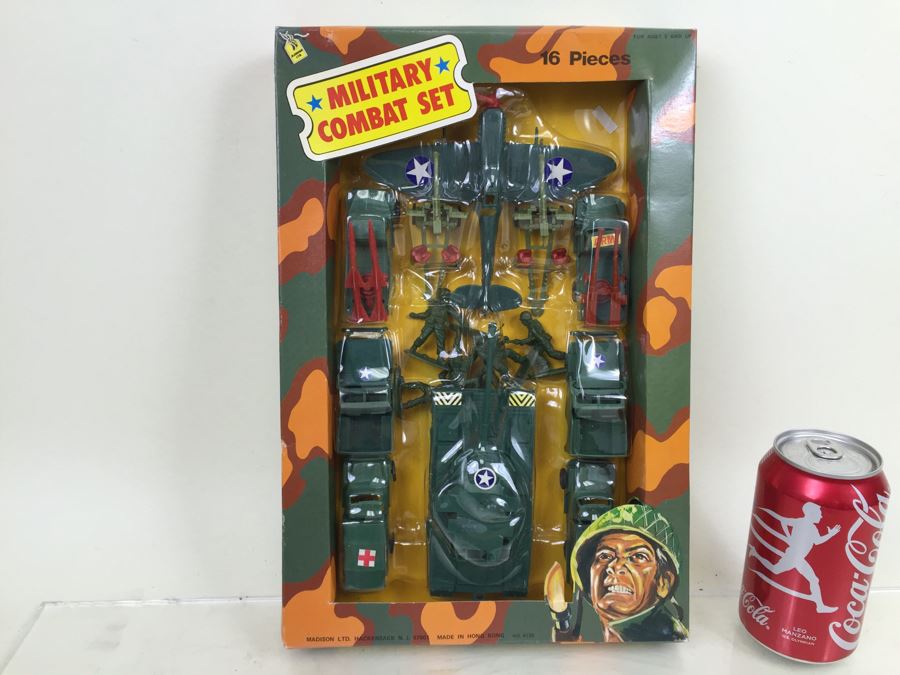 Vintage Hong Kong Military Combat Set New In Packaging [Photo 1]