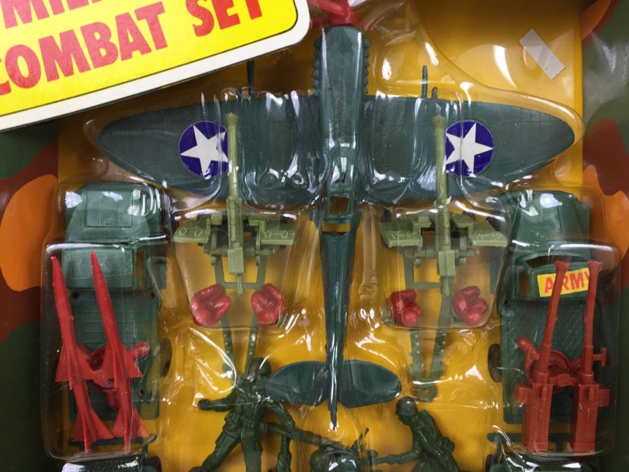 Vintage Hong Kong Military Combat Set New In Packaging [Photo 5]