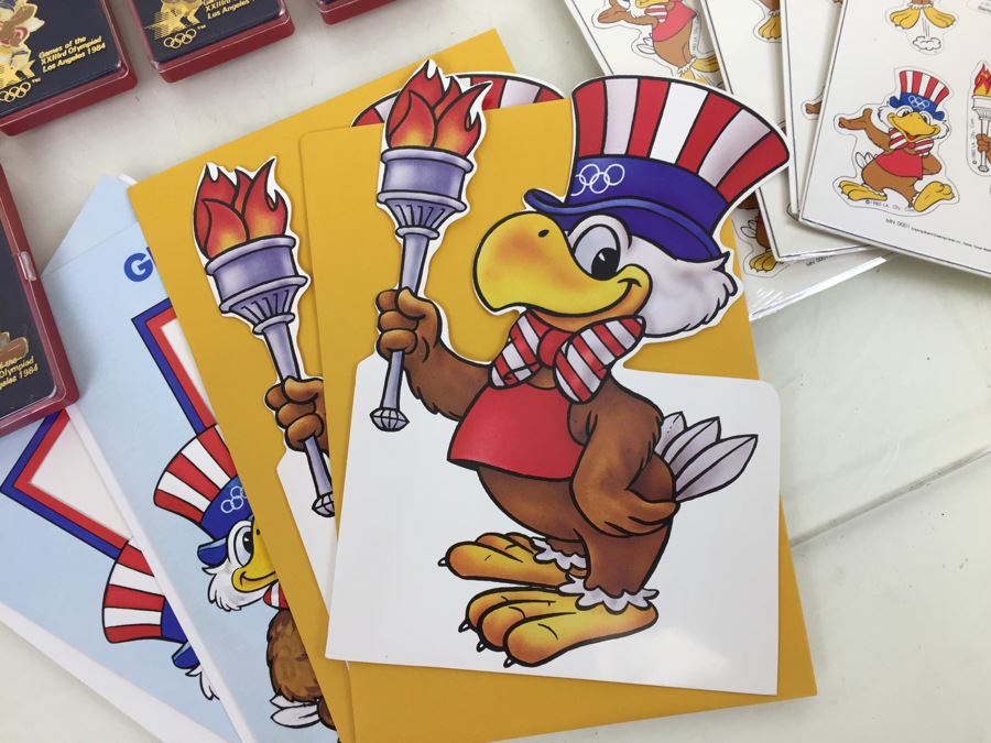 Collection Of Los Angeles 1984 Olympics Items Including Medals And Magnets [Photo 13]