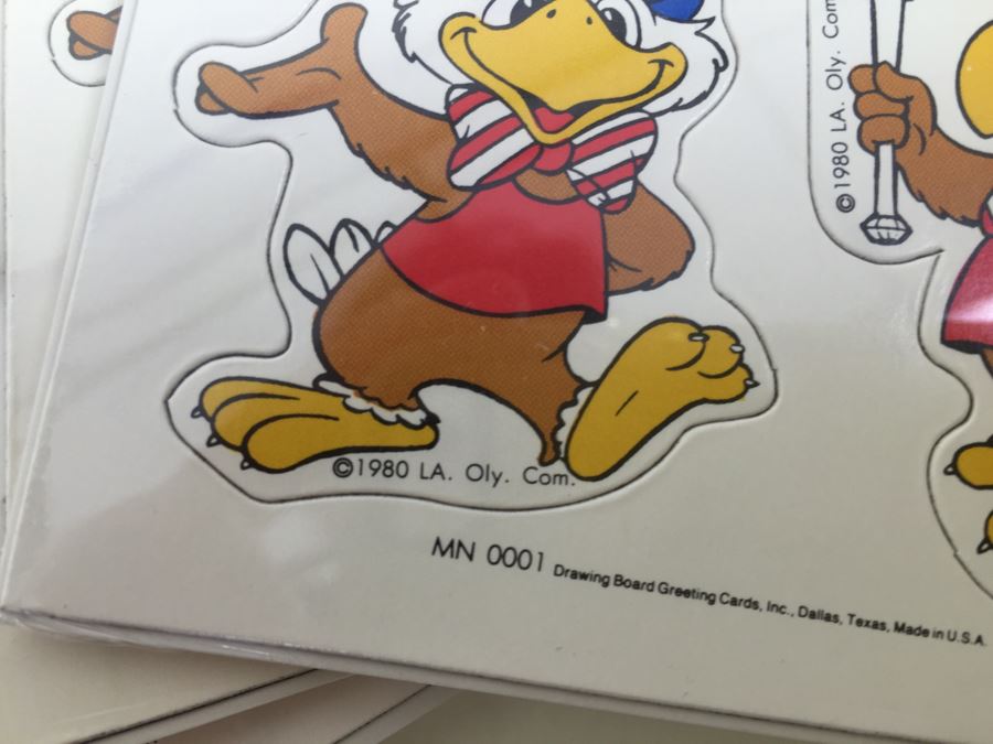 Collection Of Los Angeles 1984 Olympics Items Including Medals And Magnets [Photo 11]