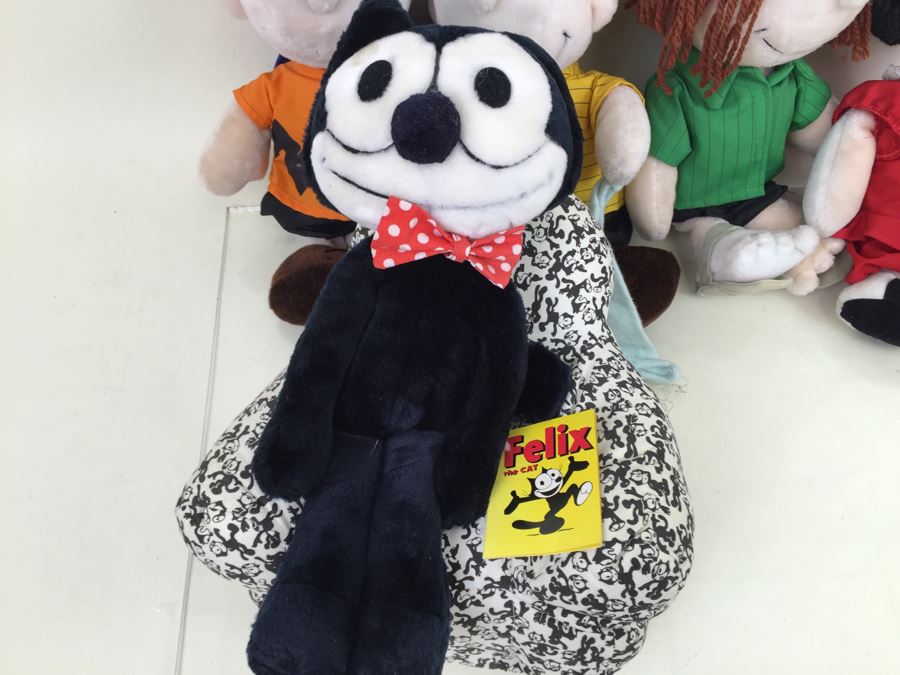 Peanuts Plush Toys And Felix The Cat Plush Toy [Photo 3]