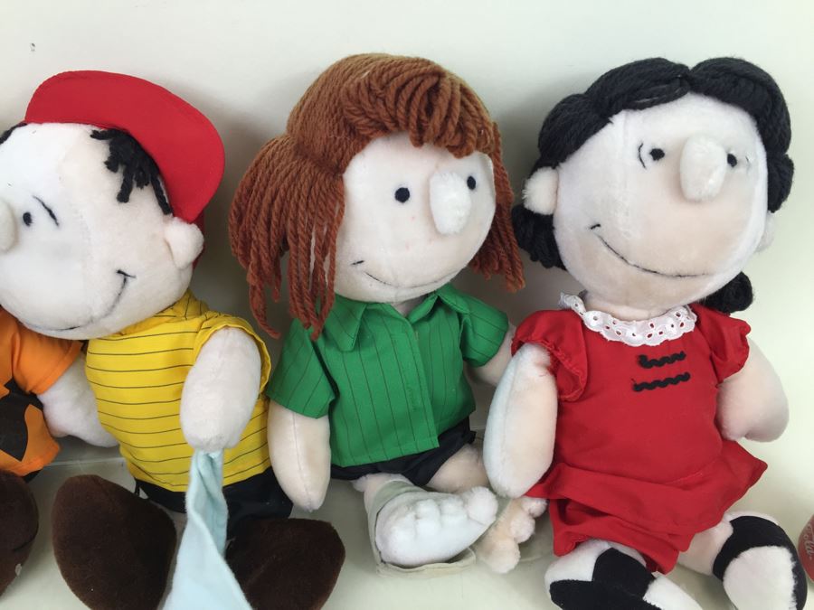 peanuts plush toys