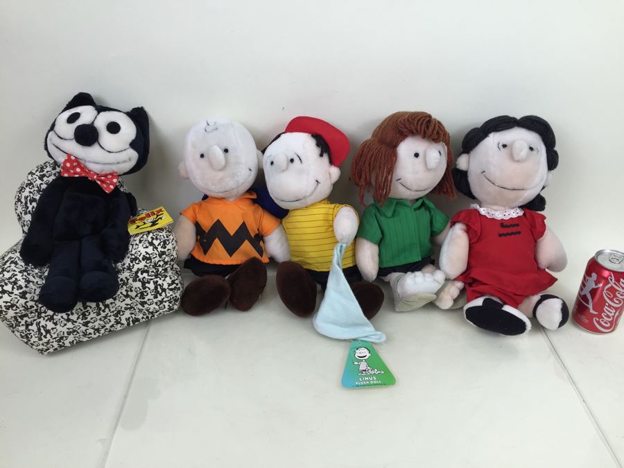 peanuts plush toys