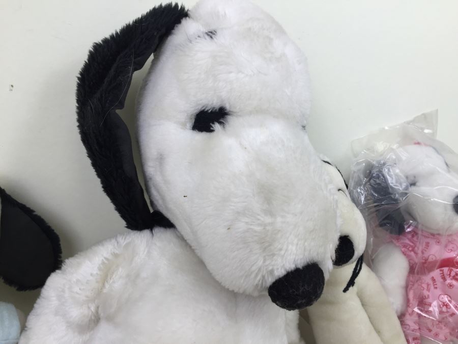 Snoopy And Belle Plush Toy Lot [Photo 5]