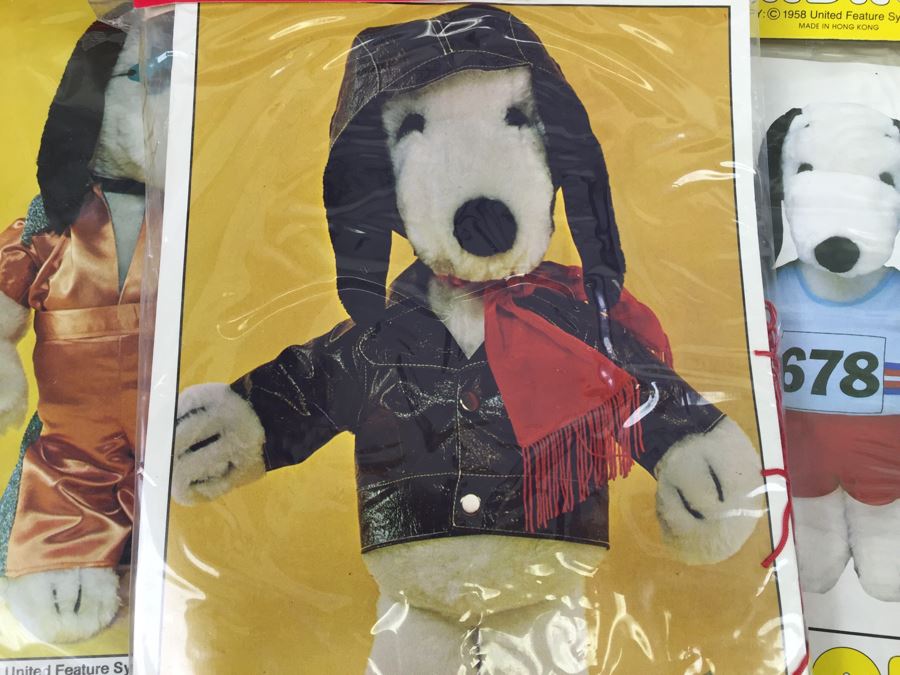 MEGA Lot Of SNOOPY Collector's Outfits Clothes Dog Clothes [Photo 13]