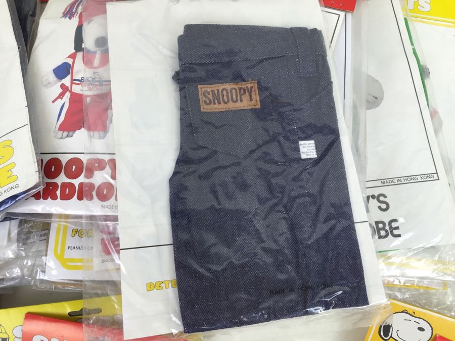 MEGA Lot Of SNOOPY Collector's Outfits Clothes Dog Clothes [Photo 38]