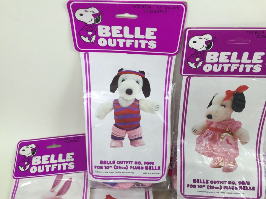 Large Lot Of BELLA SNOOPY's Sister Collector's Outfits Clothes Dog Clothes [Photo 4]