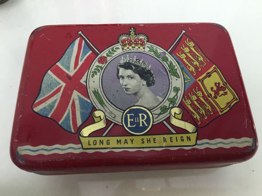 Keepsake Box Drawer Lot USN Navy Wall Plaques, Tins, Metal Playing Card Case, Flask [Photo 15]