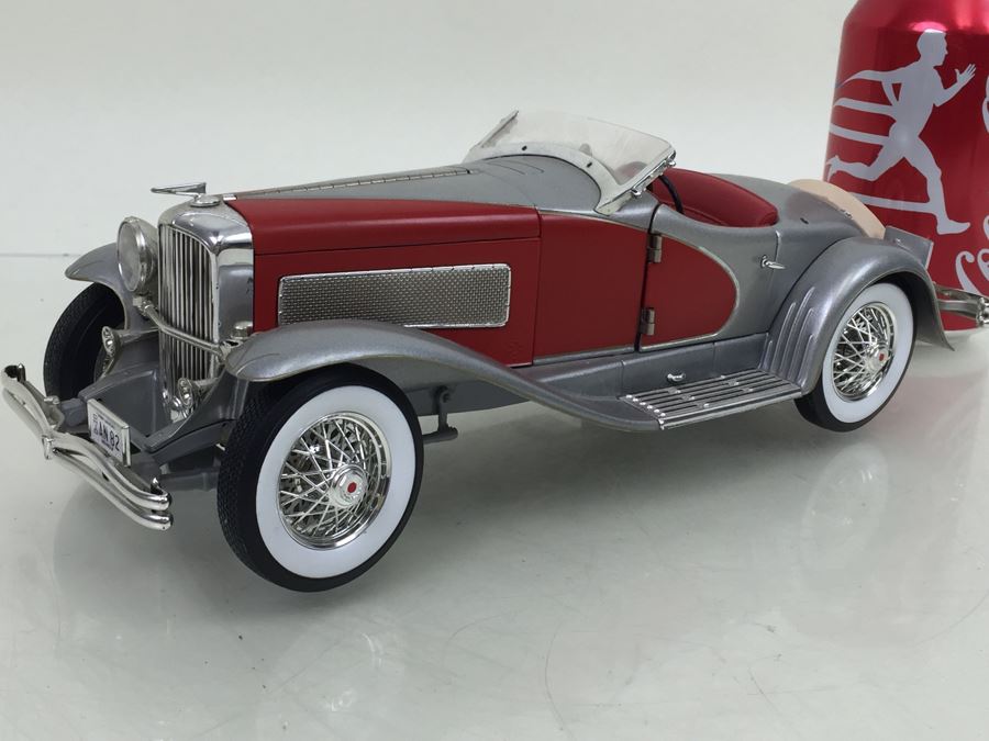 Ertl 1:18 1935 Duesenberg SSJ Diecast Model Metal Car Red