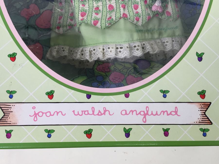 Berry Patch Collection Dolls By Joan Walsh Anglund New In Box [Photo 7]