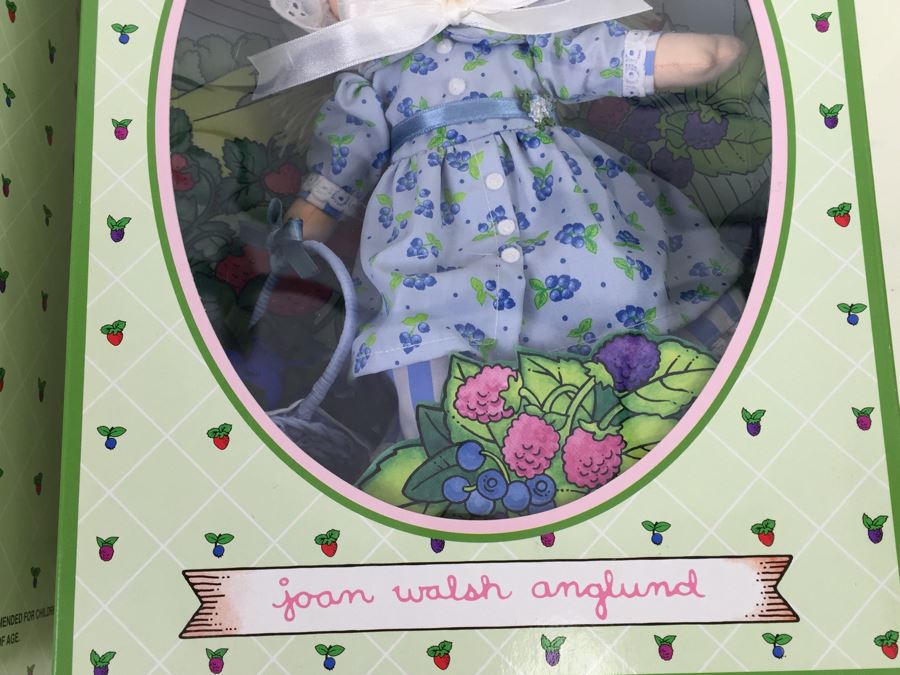 Berry Patch Collection Dolls By Joan Walsh Anglund New In Box [Photo 10]