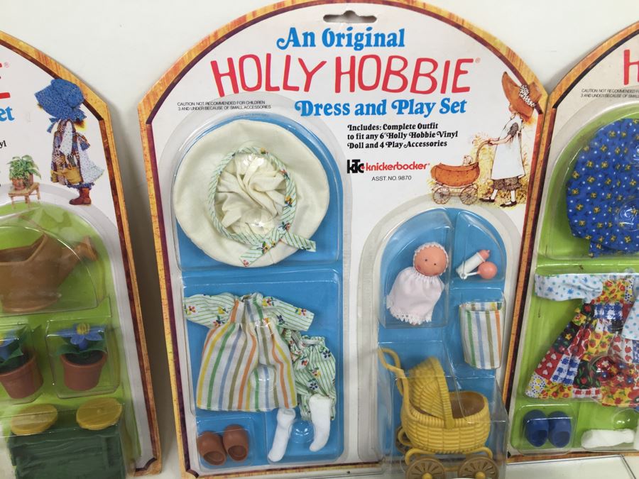 Holly Hobbie Dress And Play Sets Plus Holly Hobbie's Friend Amy Doll And Play Sets And Collector's Case [Photo 7]