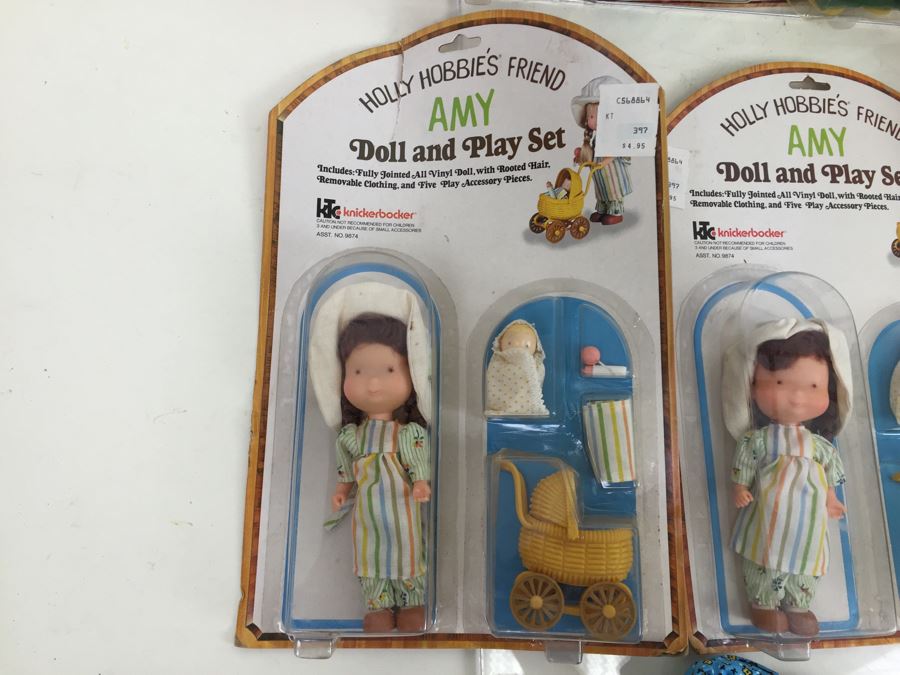 Holly Hobbie Dress And Play Sets Plus Holly Hobbie's Friend Amy Doll And Play Sets And Collector's Case [Photo 10]