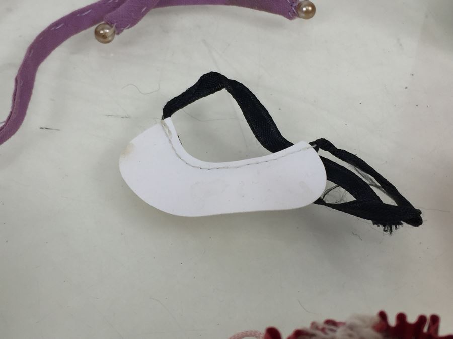 Huge Lot Of Barbie Doll Clothes And Accessories [Photo 33]