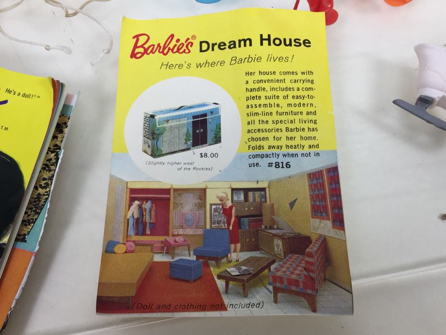 Huge Lot Of Barbie Doll Clothes And Accessories [Photo 50]