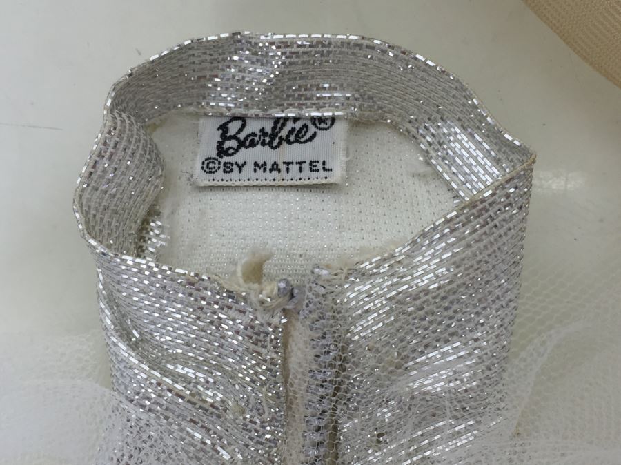 Huge Lot Of Barbie Doll Clothes And Accessories [Photo 10]