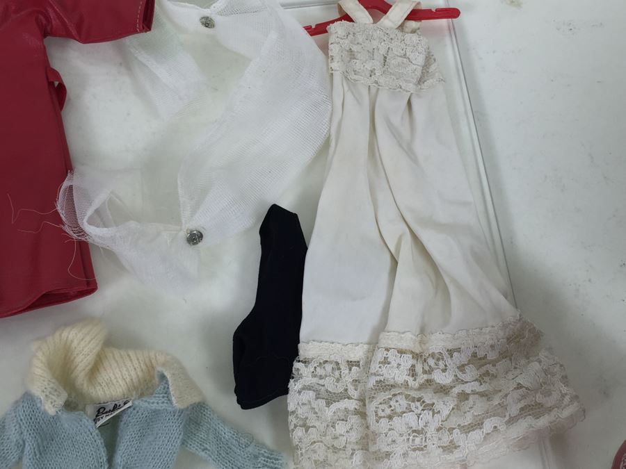 Huge Lot Of Barbie Doll Clothes And Accessories [Photo 14]