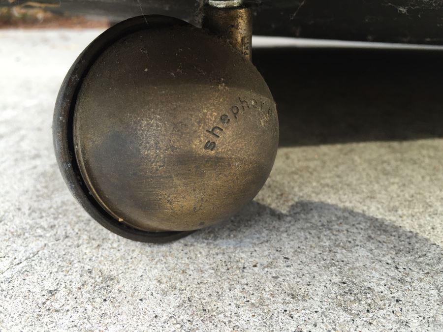 Green Leather Loveseat Sofa With Casters [Photo 10]