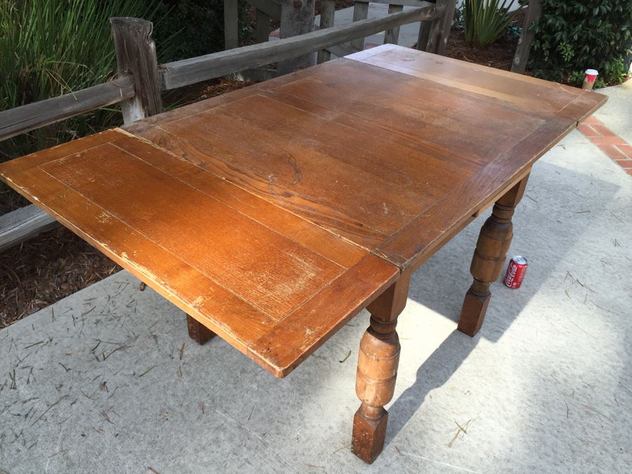 Primitive Kitchen Oak Wood Farmhouse Table With Two Leaves And Turned Legs [Photo 4]