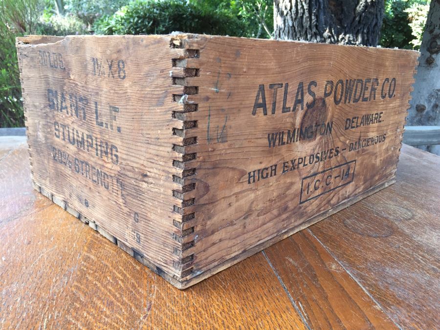 Vintage Atlas Powder Co High Explosives Dangerous Box [Photo 2]