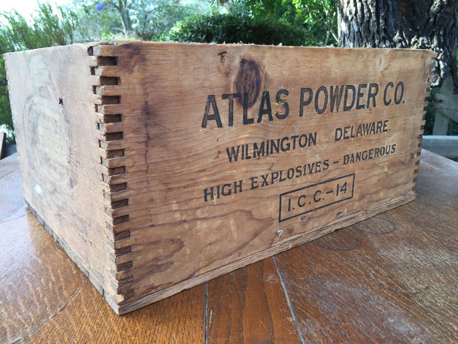 Vintage Atlas Powder Co High Explosives Dangerous Box