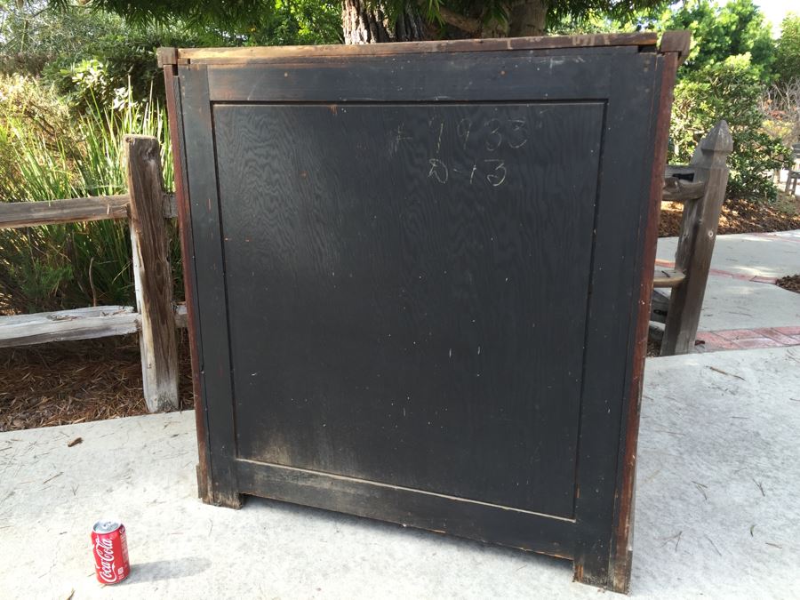 Old Oak Cabinet [Photo 12]