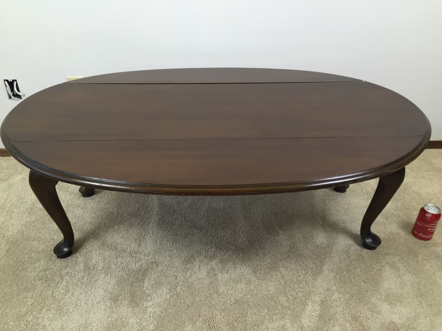 Drexel Drop-Leaf 18th Century Reproduction Coffee Table [Photo 9]