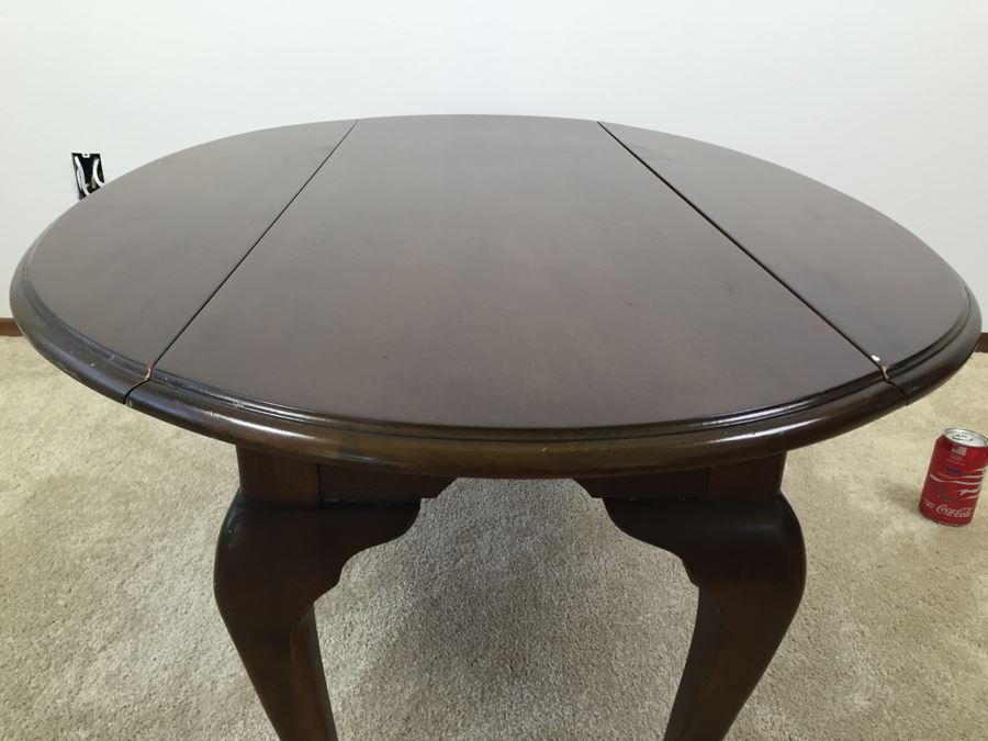 Drexel Drop-Leaf 18th Century Reproduction Coffee Table [Photo 7]