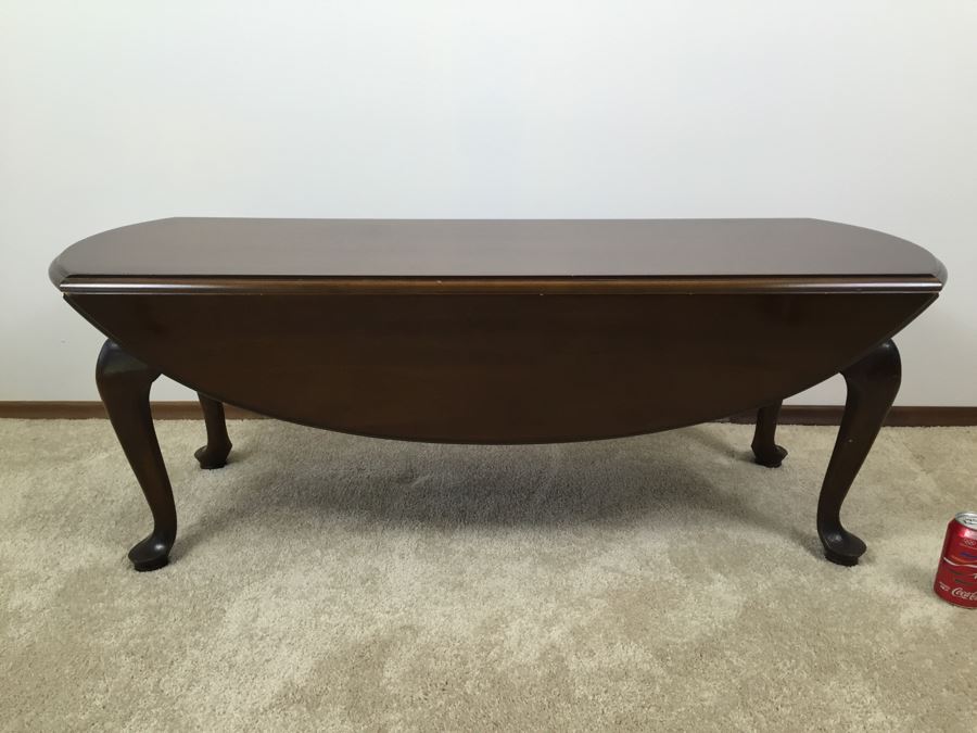 Drexel Drop-Leaf 18th Century Reproduction Coffee Table [Photo 5]
