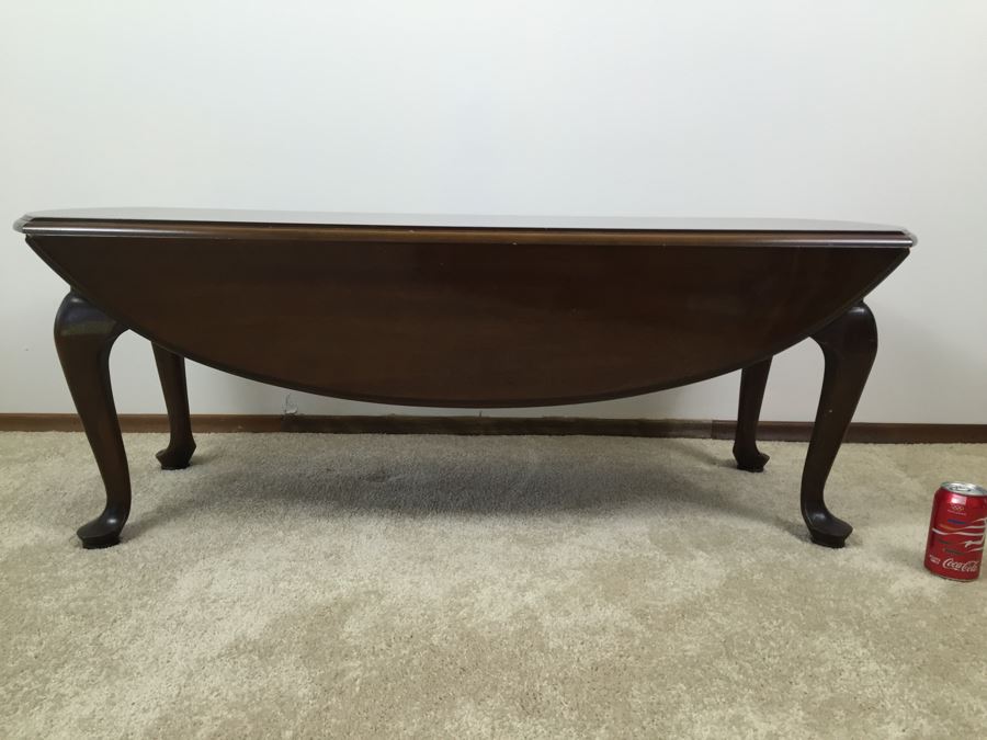Drexel Drop-Leaf 18th Century Reproduction Coffee Table [Photo 4]