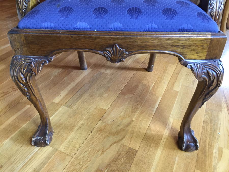 Stunning Thomasville Double Pedestal Dining Table With Two Leaves And Brass Claw Feet With 10 Ball And Claw Feet Chairs [Photo 32]